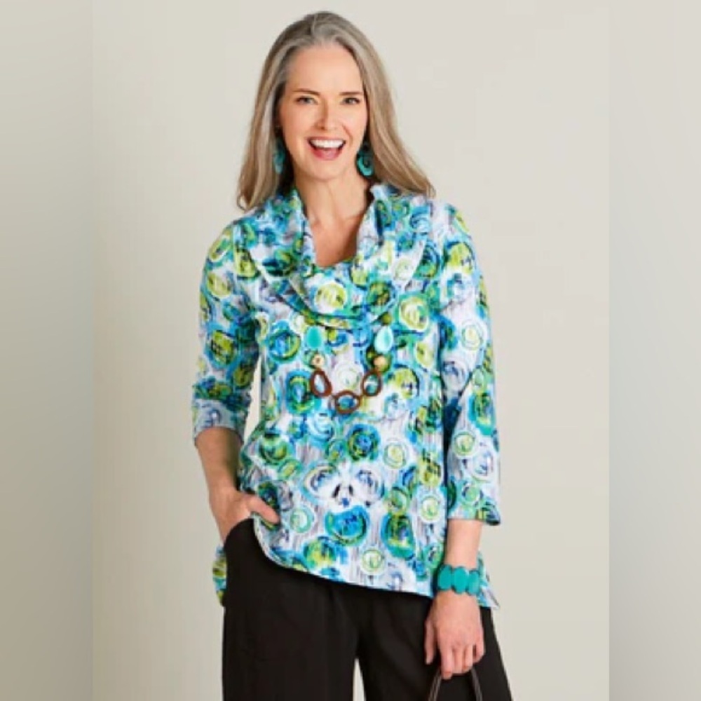 # Multicolor 2X Patterned Top & Capri Set - Picture 7 of 7